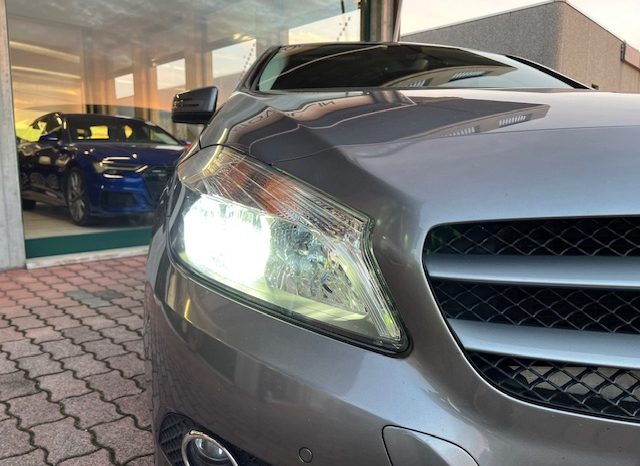 Mercedes-Benz A 180 Navi, Sensori, Bluetooth, Neopatentati full