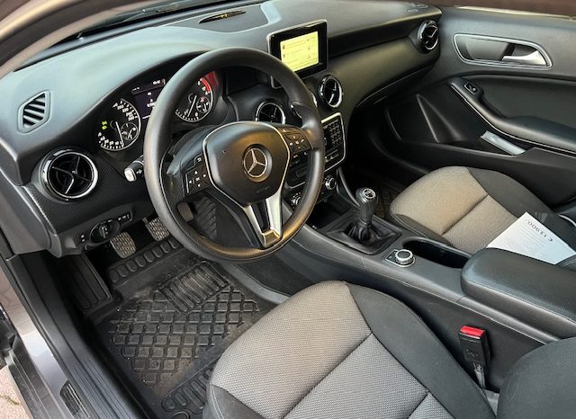 Mercedes-Benz A 180 Navi, Sensori, Bluetooth, Neopatentati full
