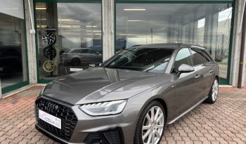 Audi A4 Avant 40 tdi Q. s-tronic, S-line, Tetto, Gancio, 19″, Look nero