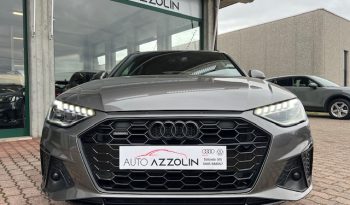 Audi A4 Avant 40 tdi Q. s-tronic, S-line, Tetto, Gancio, 19″, Look nero full