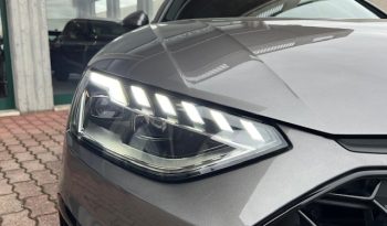 Audi A4 Avant 40 tdi Q. s-tronic, S-line, Tetto, Gancio, 19″, Look nero full