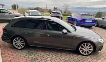 Audi A4 Avant 40 tdi Q. s-tronic, S-line, Tetto, Gancio, 19″, Look nero full