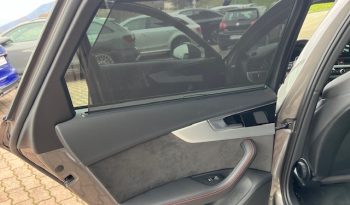Audi A4 Avant 40 tdi Q. s-tronic, S-line, Tetto, Gancio, 19″, Look nero full
